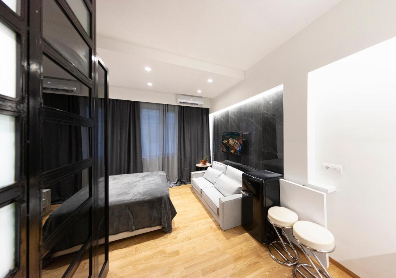 The Monastiraki Metro Lux Suite! Athens Exterior photo