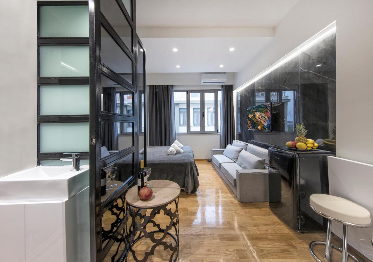 The Monastiraki Metro Lux Suite! Athens Exterior photo